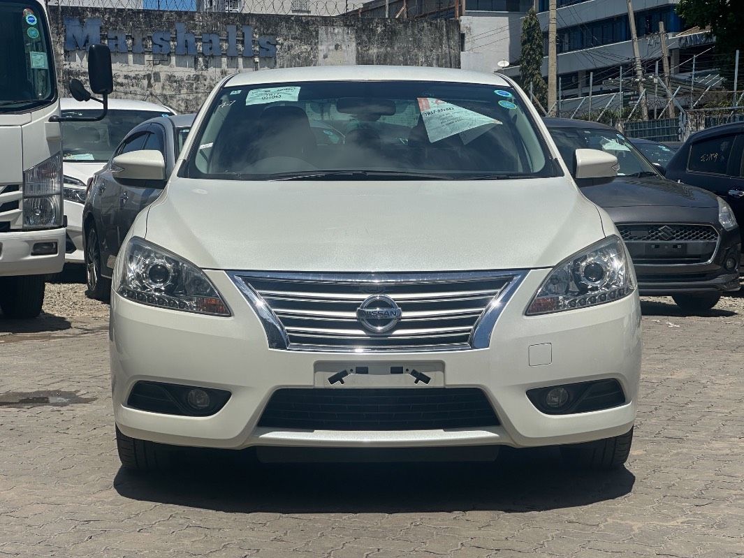 2020 Nissan Sylphy in pearl, photo 2 of 12, for sale in Kenya (Ref N20-51043)