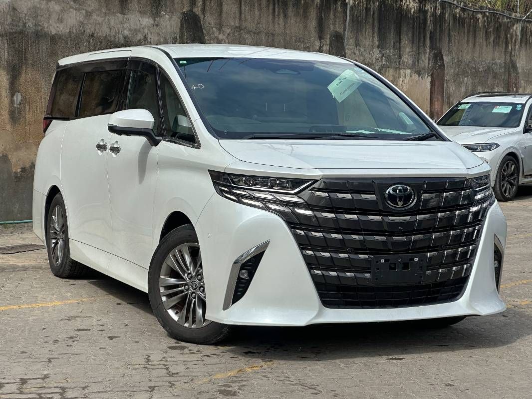 2023 Toyota Alphard