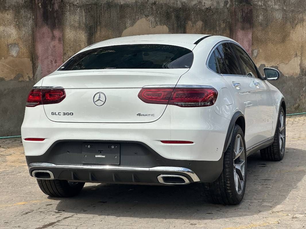 2021 Mercedes-Benz GLC300