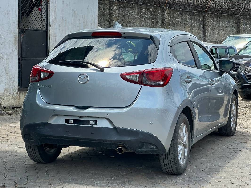 2019 Mazda Demio