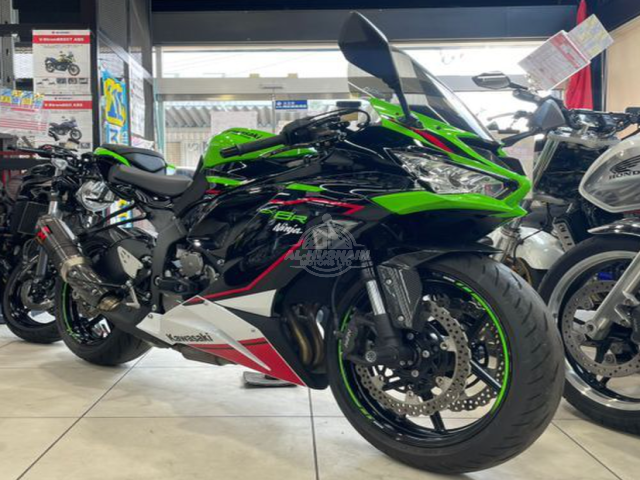 2022 Kawasaki Ninja in green, photo 1 of 5, for sale in Kenya (Ref K22-20302)