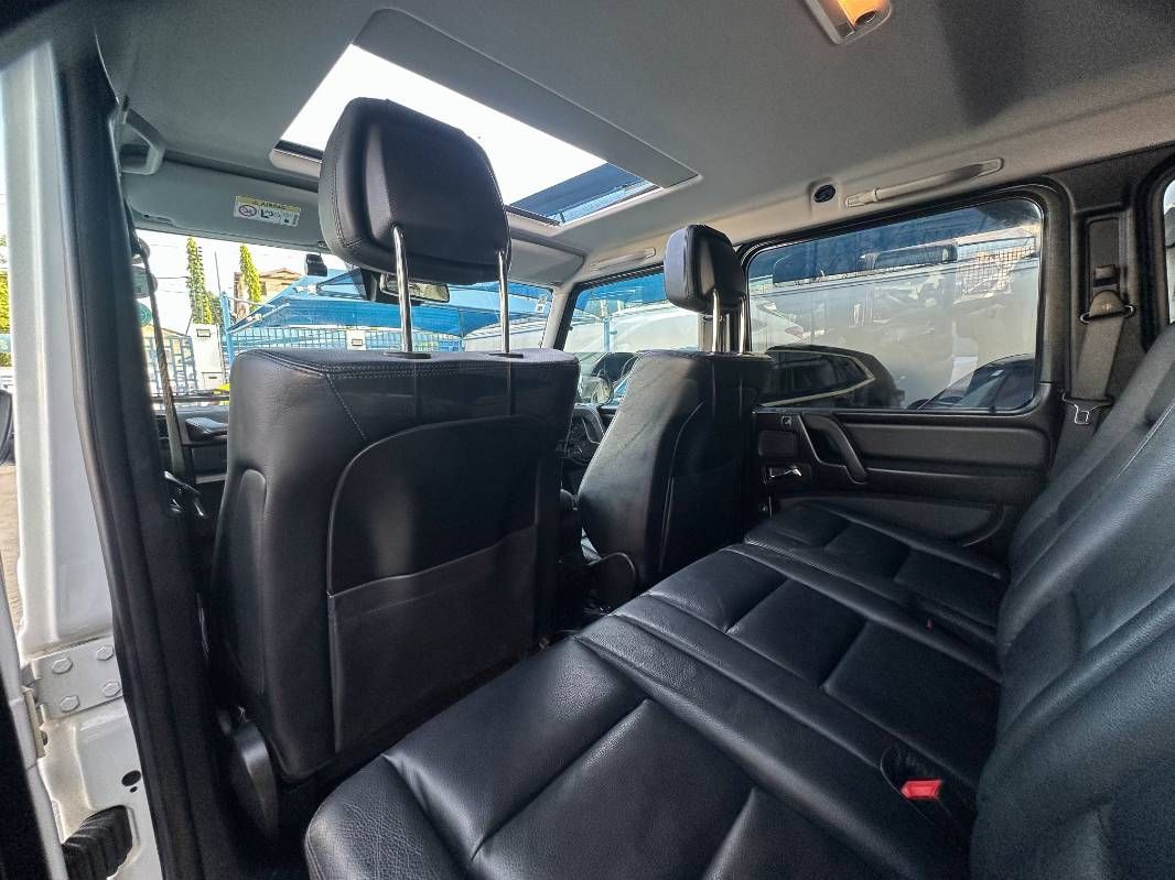 2018 Mercedes-Benz G350D in white, photo 11 of 12, for sale in Kenya (Ref M18-91629)