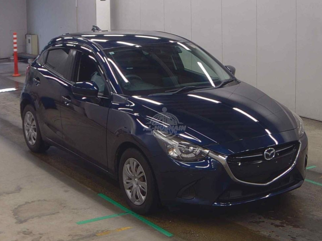 2019 Mazda Demio in navy blue, photo 1 of 3, for sale in Kenya (Ref M19-28034)