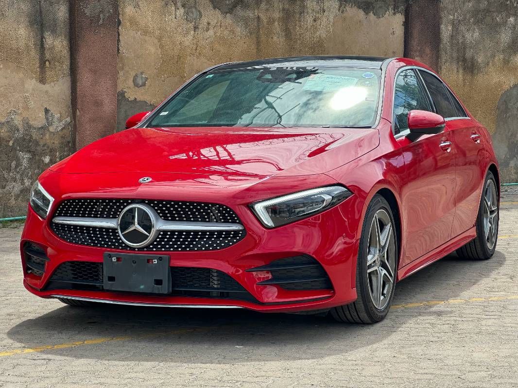 2019 Mercedes-Benz A250 in red, photo 3 of 12, for sale in Kenya (Ref M19-28388)