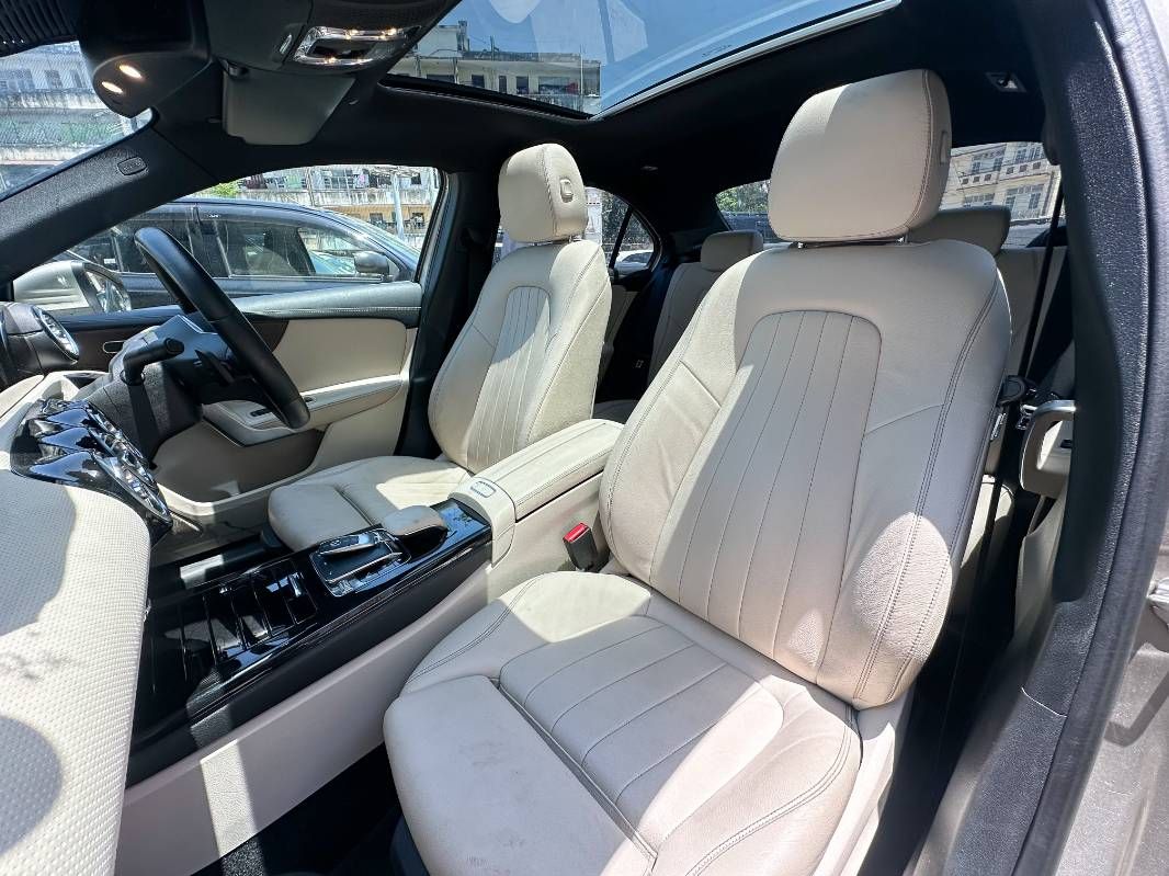 2019 Mercedes-Benz A250 in grey, photo 10 of 12, for sale in Kenya (Ref M19-14481)