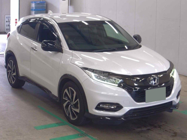 2019 Honda Vezel in pearl, photo 1 of 3, for sale in Kenya (Ref H19-16766)