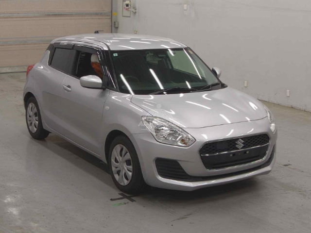 2019 Suzuki Swift in silver, photo 1 of 3, for sale in Kenya (Ref S19-33405)