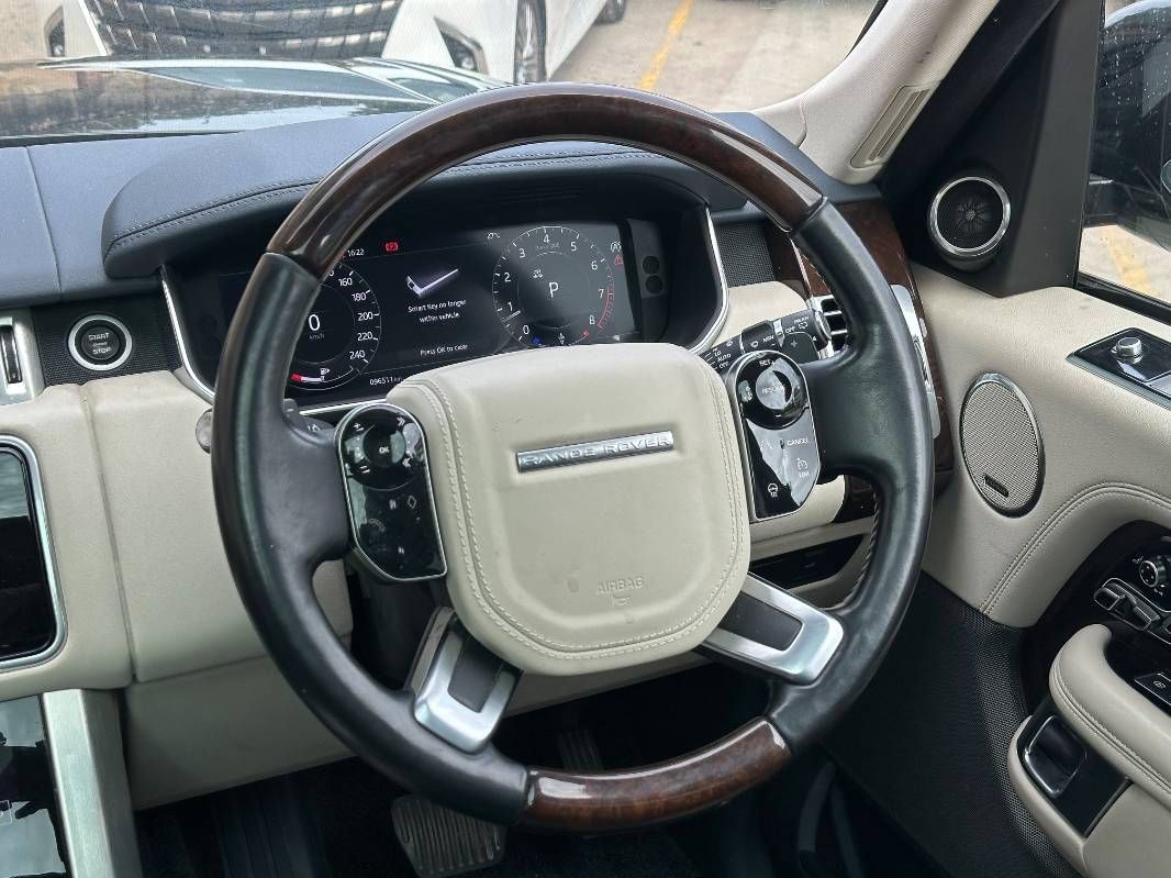 2020 Land Rover Range Rover Vogue
