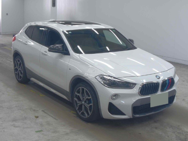 2019 BMW X2 in white, photo 1 of 3, for sale in Kenya (Ref B19-64006)