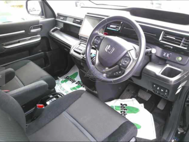 2019 Honda Stepwgn in black, photo 3 of 4, for sale in Kenya (Ref H19-87437)