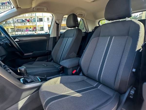 2020 Volkswagen T-Roc in pearl, photo 11 of 13, for sale in Kenya (Ref V20-59899)