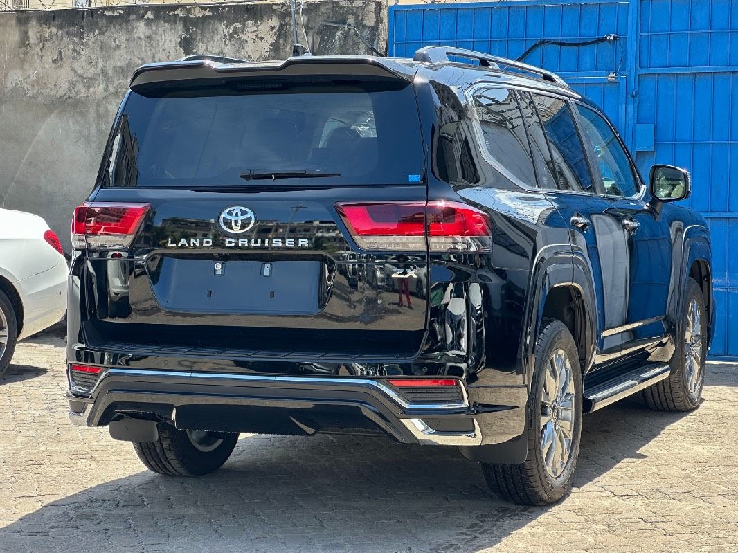 2026 Toyota Land Cruiser, photo 5