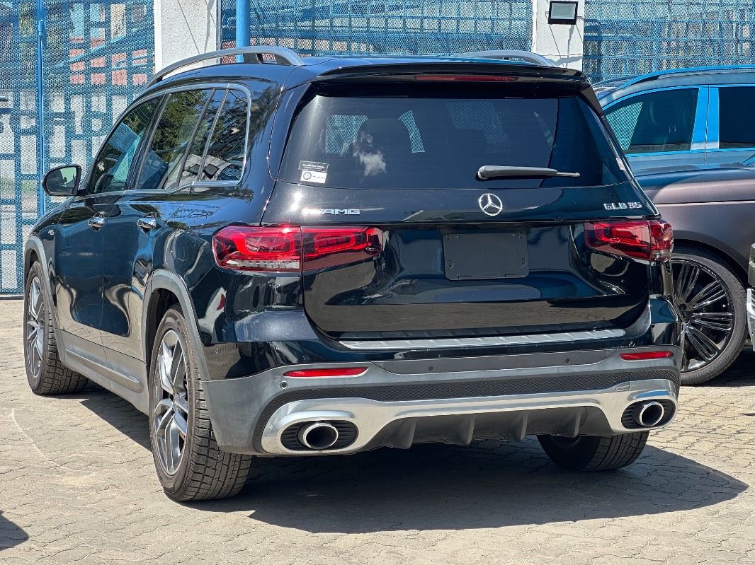 2021 Mercedes-Benz GLB35, photo 3