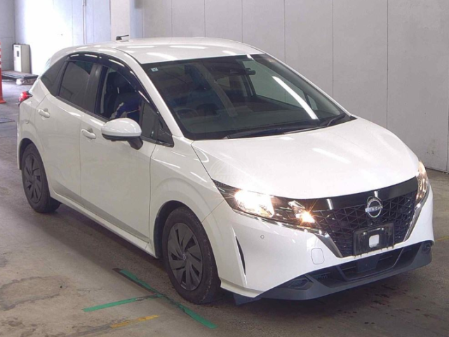 2021 Nissan Note in white, photo 1 of 3, for sale in Kenya (Ref N21-47057)