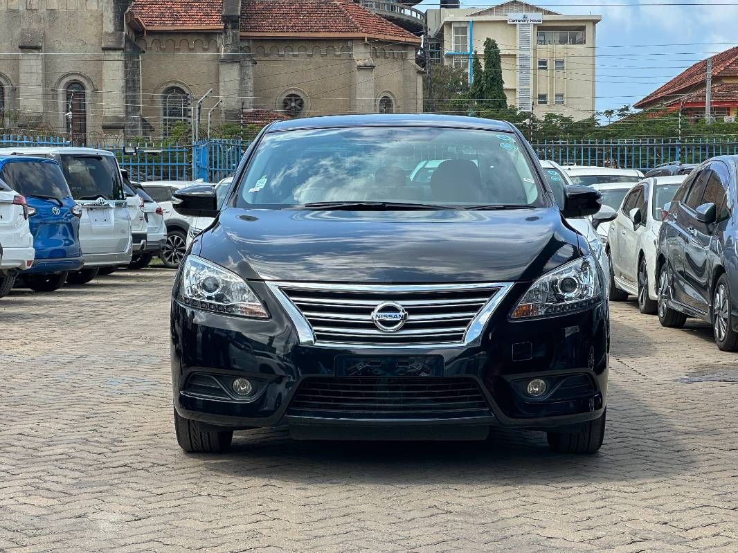 2019 Nissan Sylphy in black, photo 2 of 12, for sale in Kenya (Ref N19-34206)