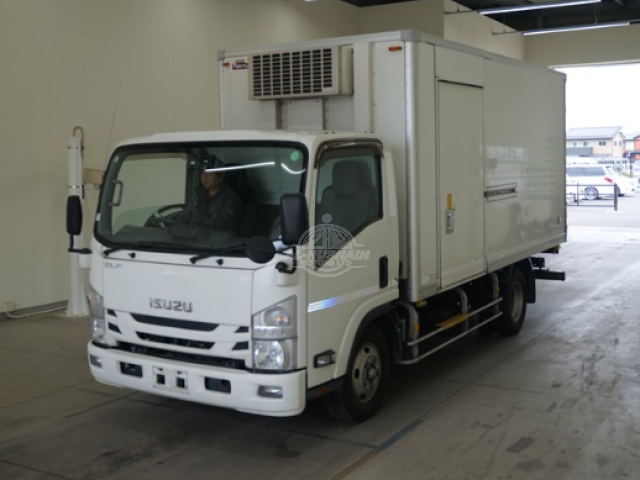 2020 Isuzu Elf in white, photo 1 of 3, for sale in Kenya (Ref I20-11143)