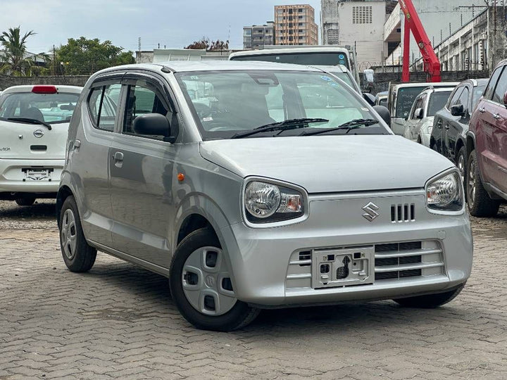 2019 Suzuki Alto in silver, photo 1 of 12, for sale in Kenya (Ref S19-33352)