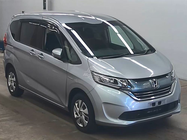 2019 Honda Freed in grey, photo 1 of 4, for sale in Kenya (Ref H19-16855)