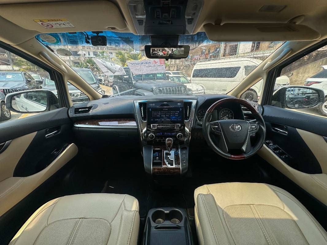 2019 Toyota Vellfire