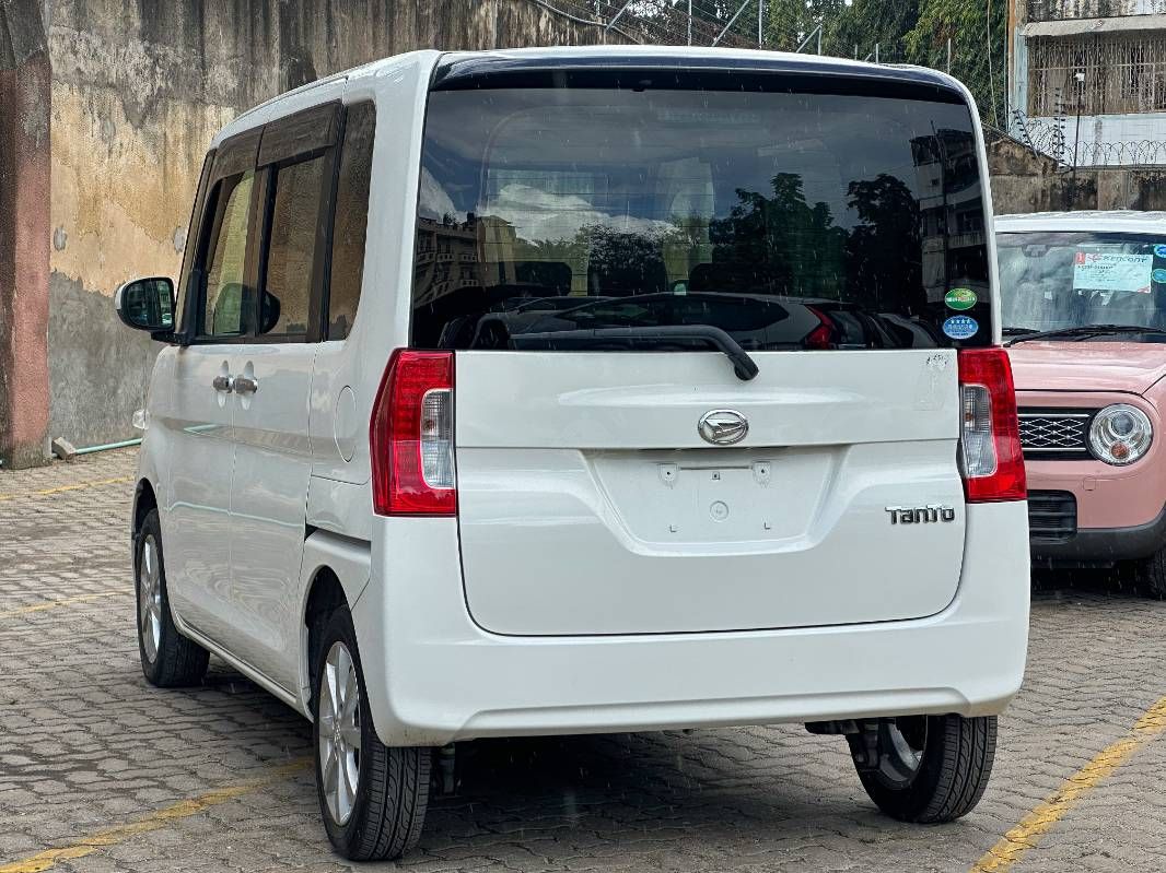 2019 Daihatsu Tanto