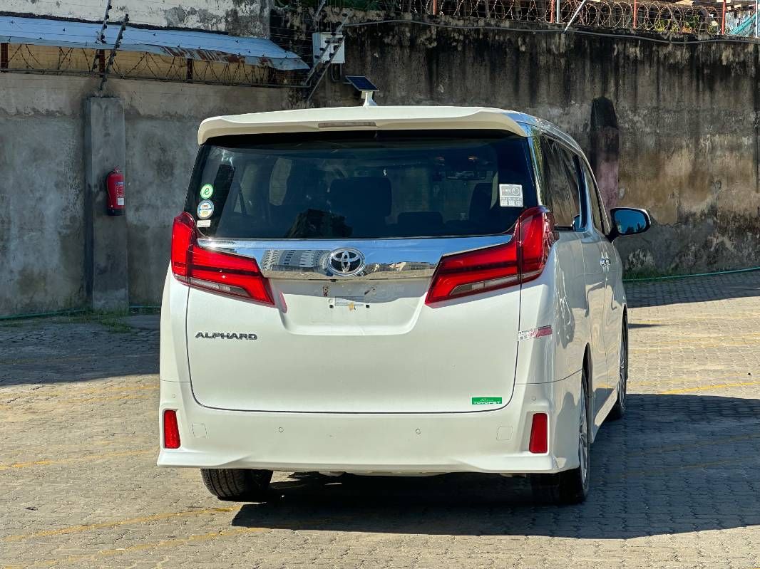 2020 Toyota Alphard